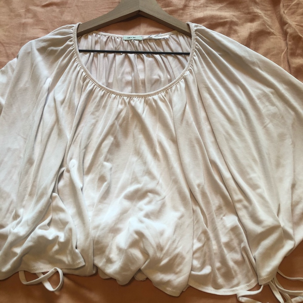 White airy urban top